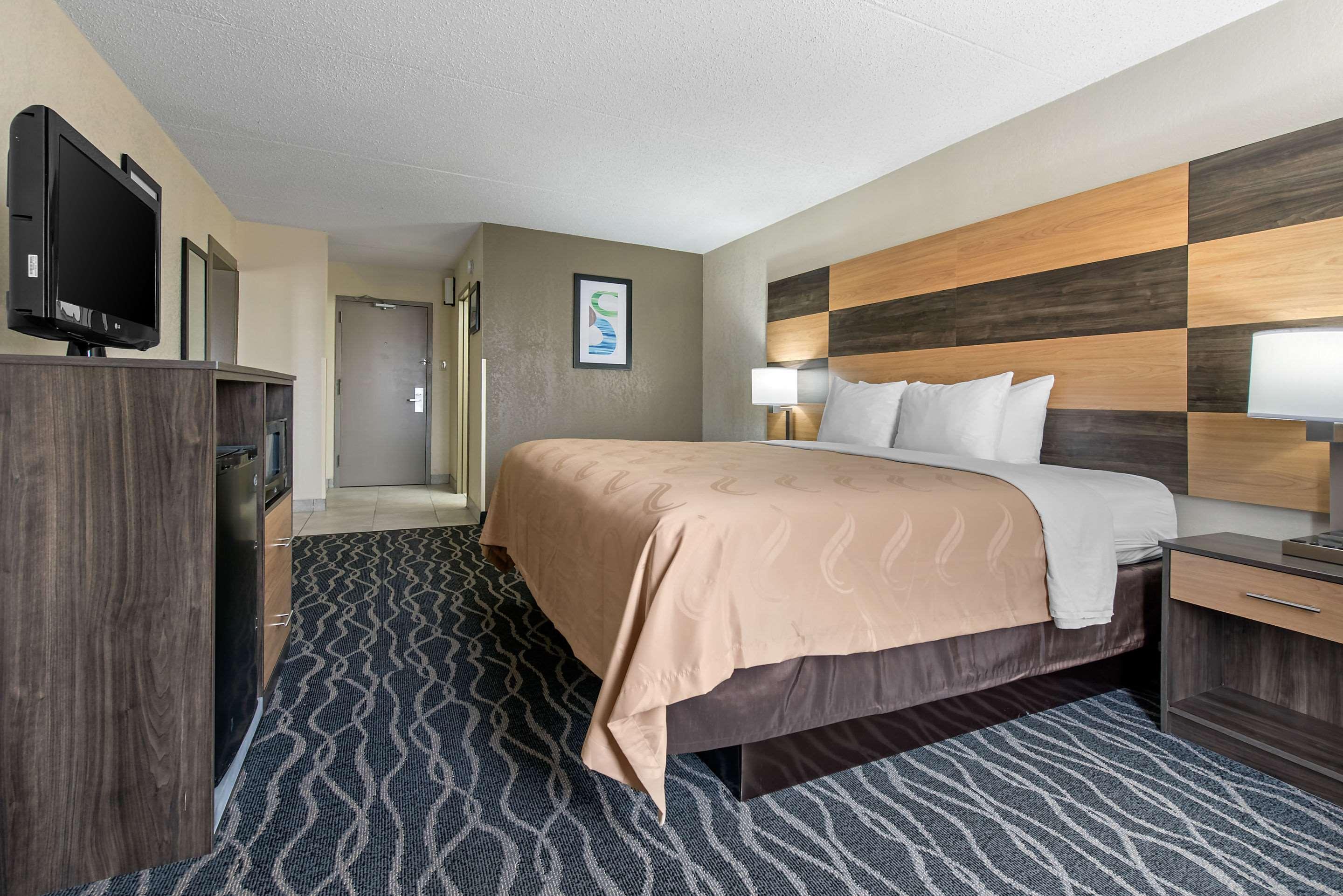 Quality Inn & Suites Lafayette I-65 Exterior photo